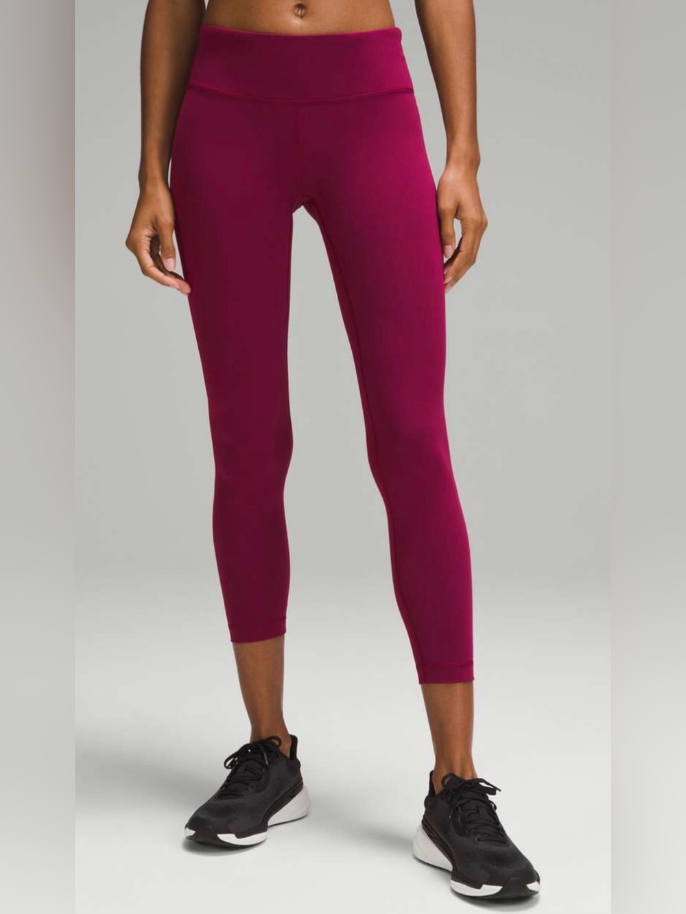 Lululemon Wunder Train Low-Rise Tight 25"
Deep Luxe